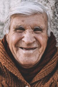 シニア向けの服レンタルでお得な割引はどこにある？