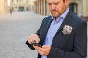 スーツのサブスクサービスを利用するメリットは？